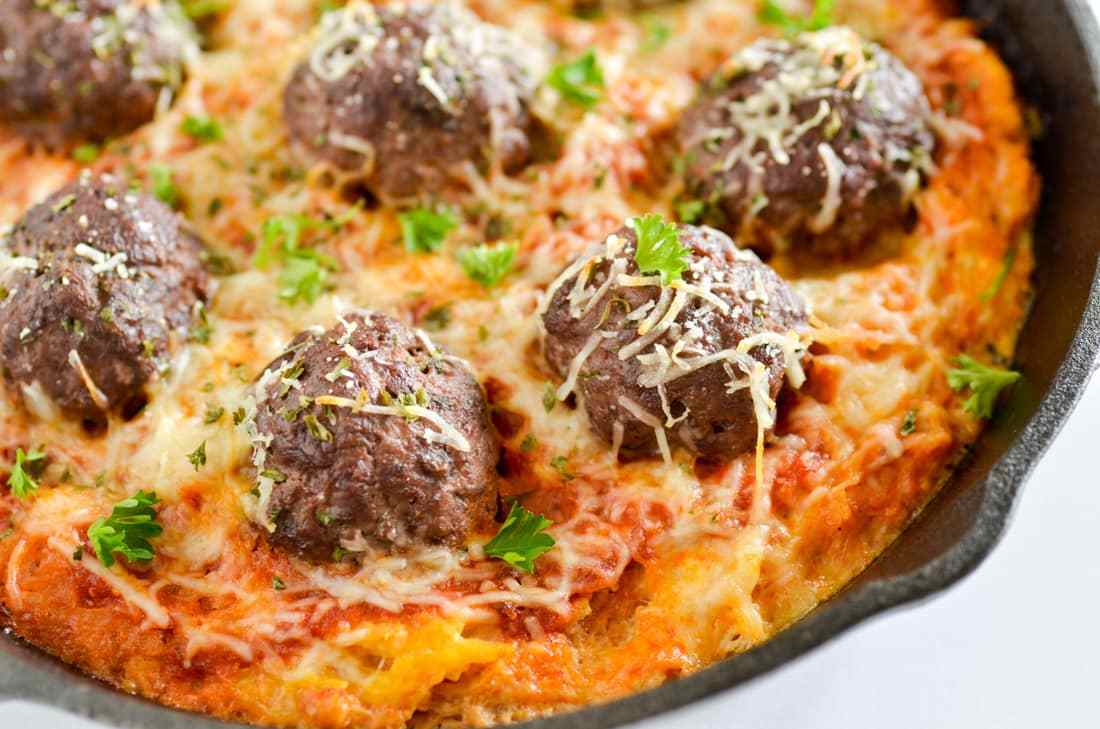 Spaghetti squash with meatballs