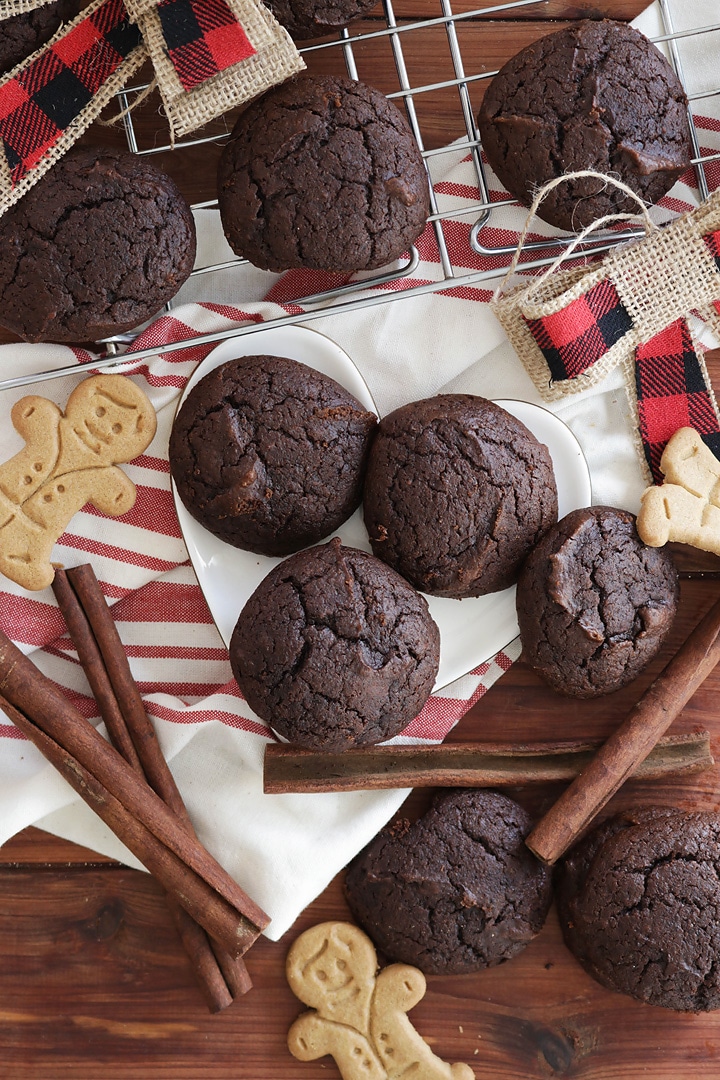 Gingerbread Pumpkin Chocolate Cookies